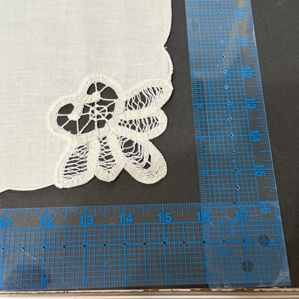 5 Vtg White Battenburg ? Lace Dinner Napkins 16
